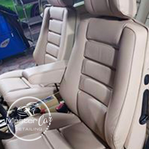 Interni auto in pelle chiara